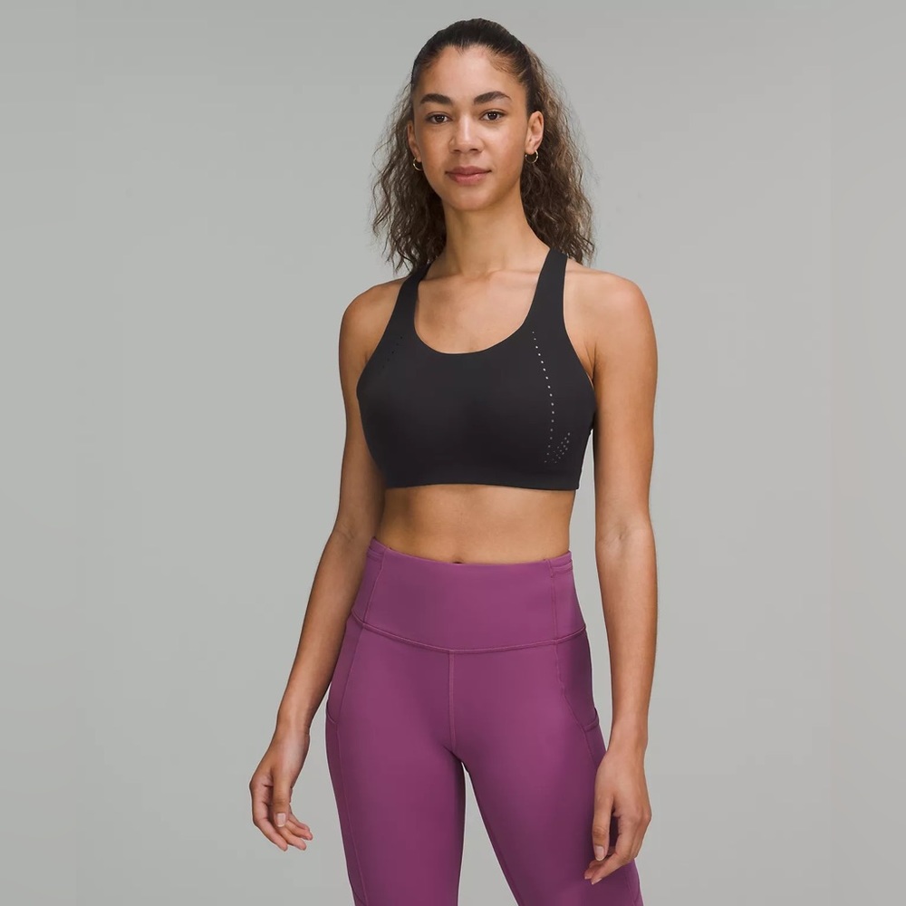 NWT LULULEMON Black AirSupport Sports Bra Size 38D
